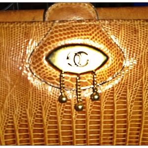 Vintage Genuine Alligator purse handbag.